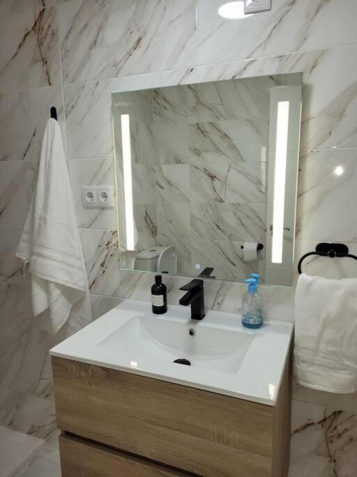 Apartamento Bajo Con Terraza Y Piscina Torrevieja Exteriér fotografie