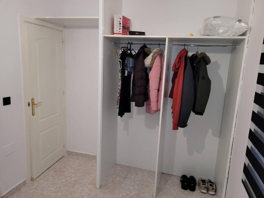 Apartamento Bajo Con Terraza Y Piscina Torrevieja Exteriér fotografie